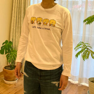 かわいいひよこコーヒーTシャツ